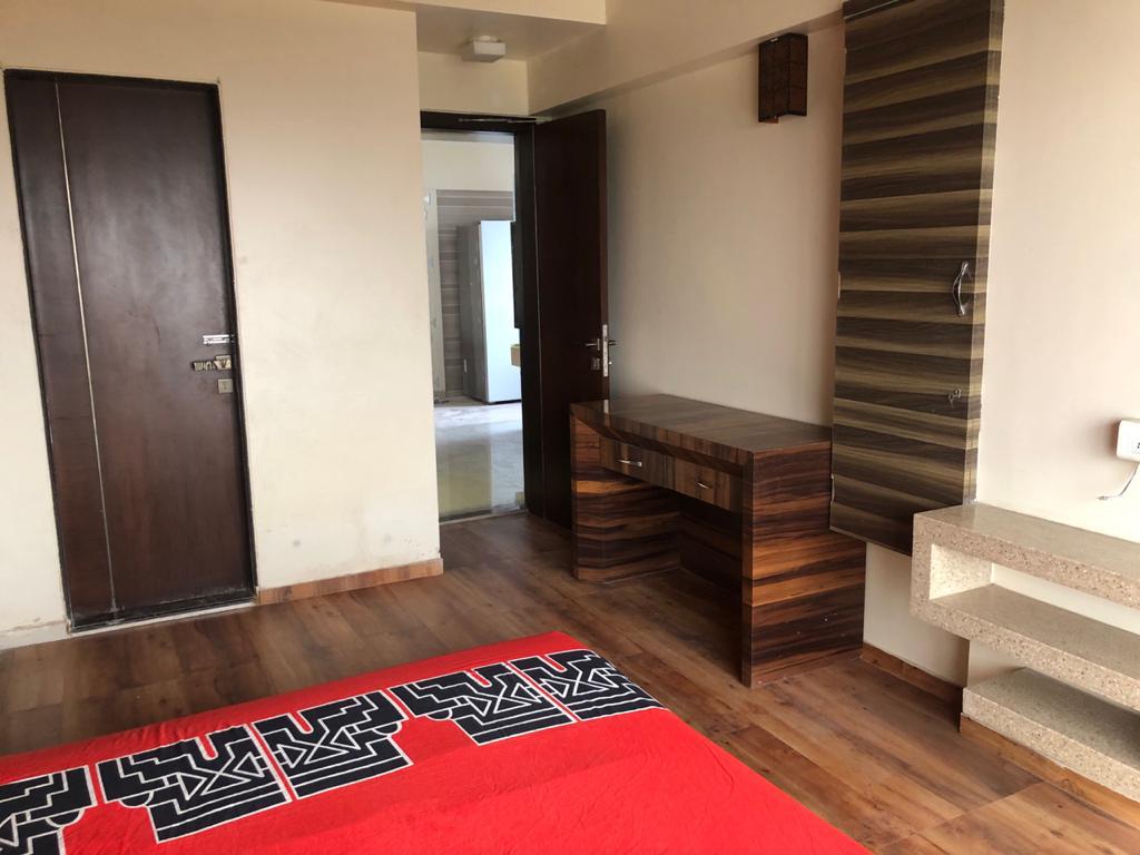 2 BHK Flats for Sale in West Side , Bandra West