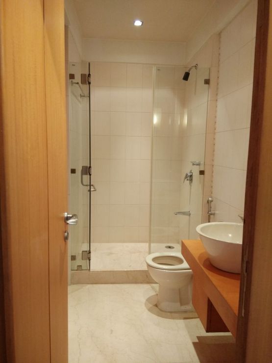 Bathroom 22 - Parasmani, Juhu