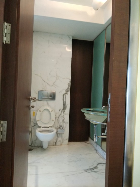 Bathroom 31 - Parasmani, Juhu