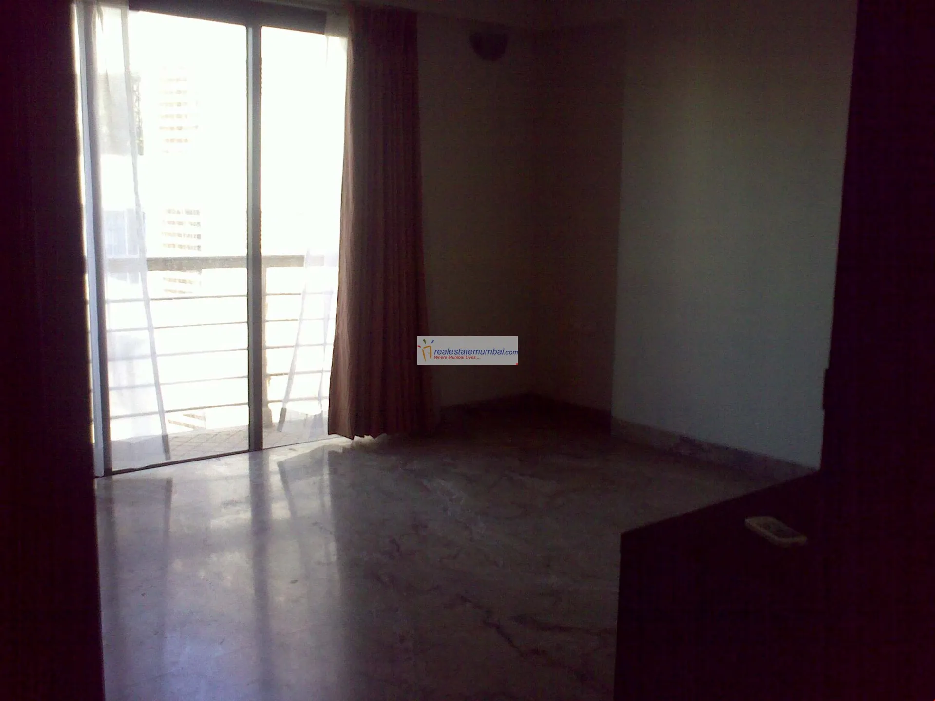 1 BHK Flats for Sale in Silver Sands, Bandra West