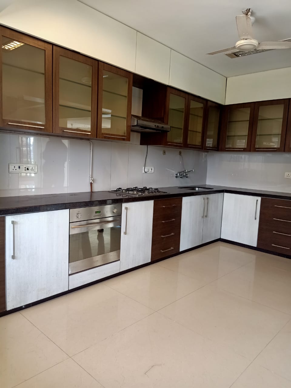 5 - Gulmohar, Bandra West