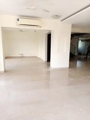 4 BHK Gulmohar, Bandra West — for Sale — photo 11 thumbnail