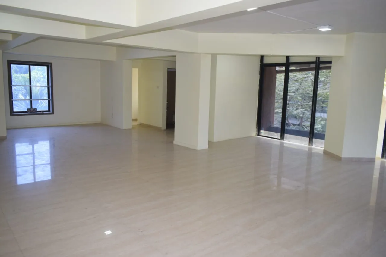 Office Space Offices on Rent in Varde Villa, Bandra West