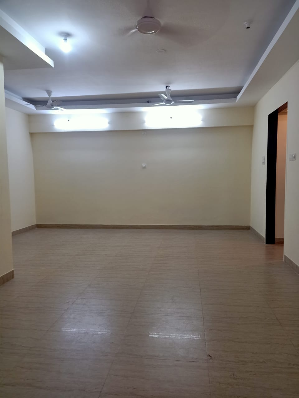 3 - Hdil Metropolis, Andheri West