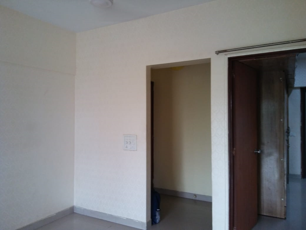 2 - Ushus Society, Santacruz West