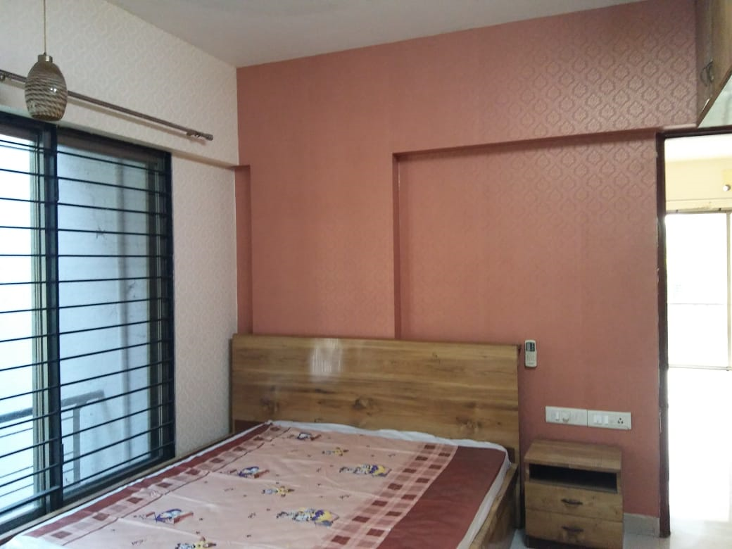 3 - Ushus Society, Santacruz West