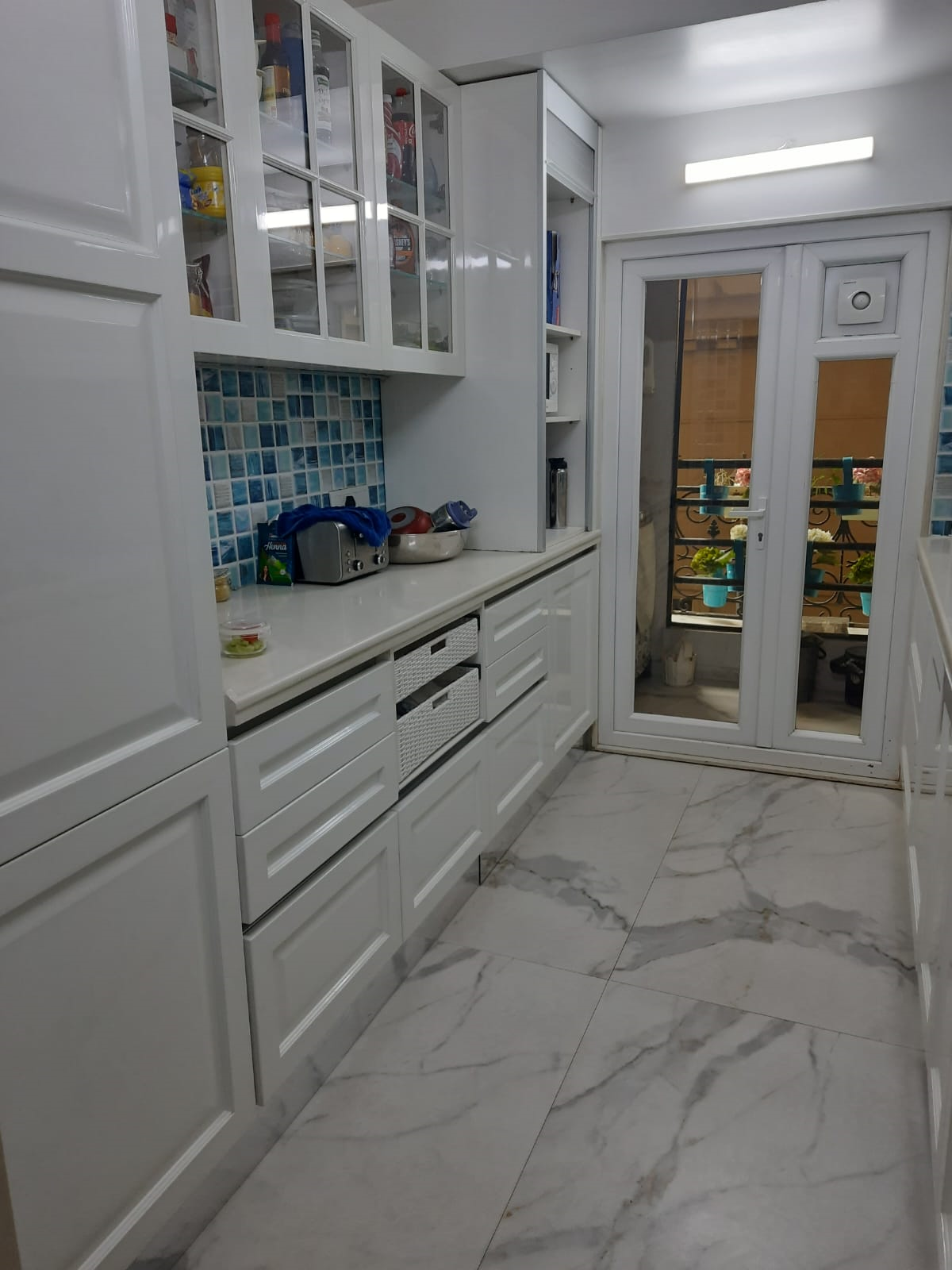 2 BHK Flats on Rent in Kanakia Paris, Bandra East