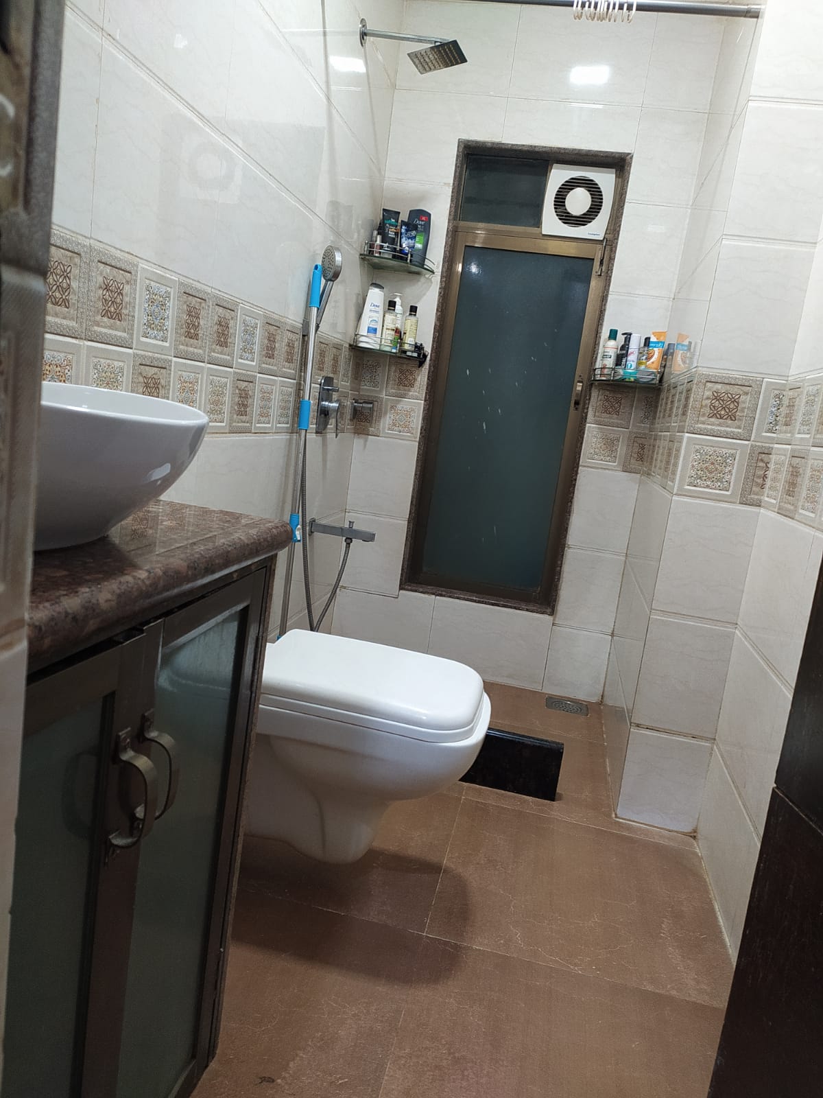 11 - Jai Shankar Deep, Khar West