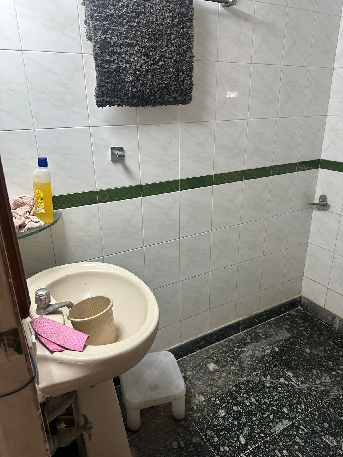 26 - Queens Park, Juhu