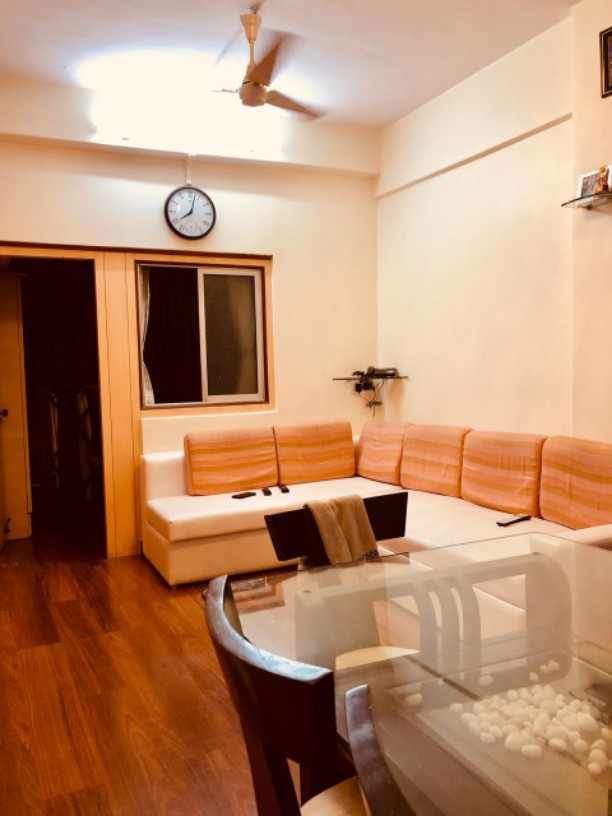 1 BHK Flats on Rent in Tej Apartments, Kemps Corner