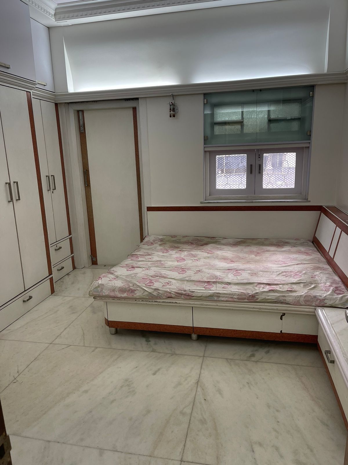 1 BHK Flats on Rent in Park Avenue, Andheri West