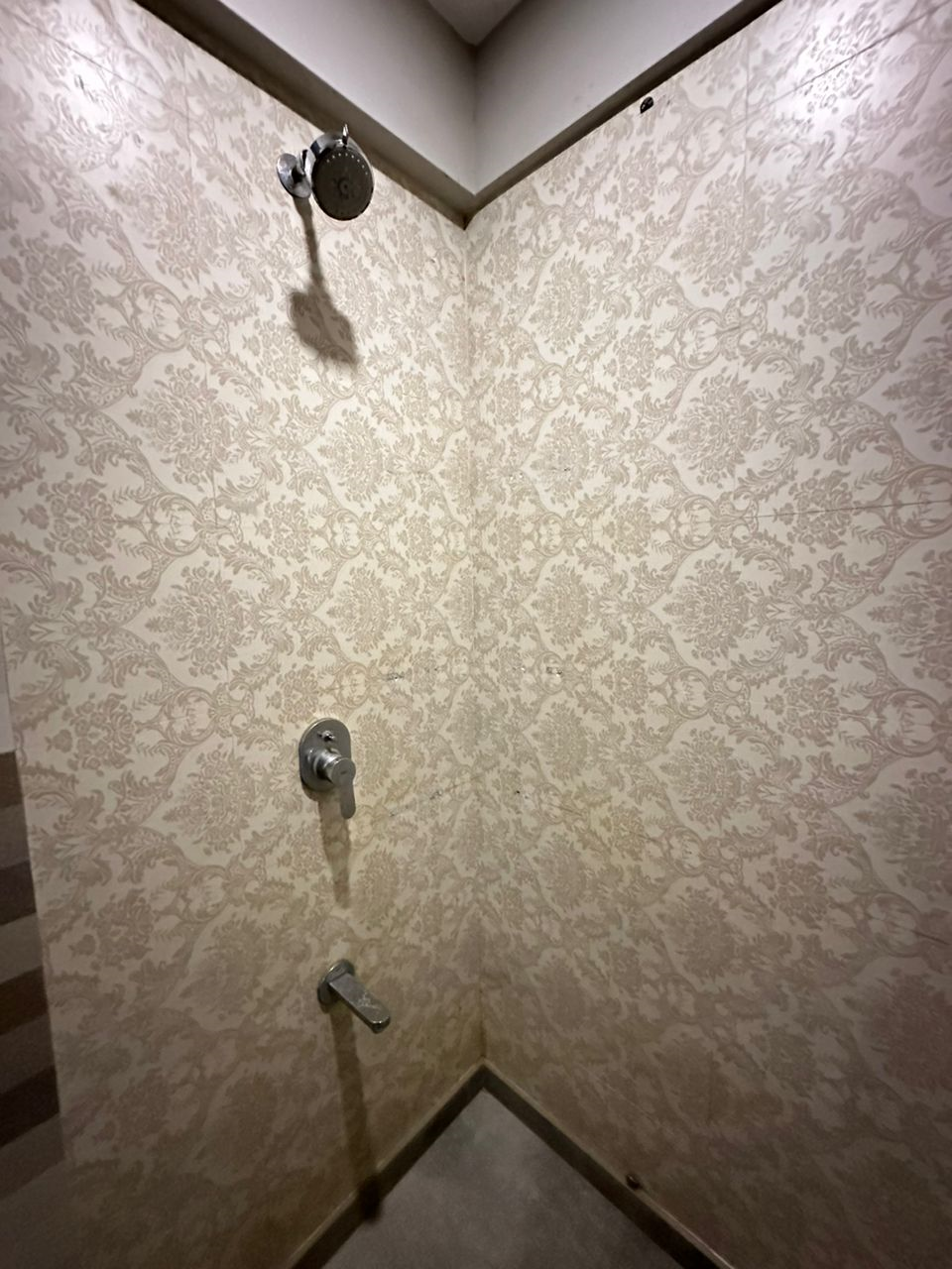 10 - Supreme 19, Andheri West