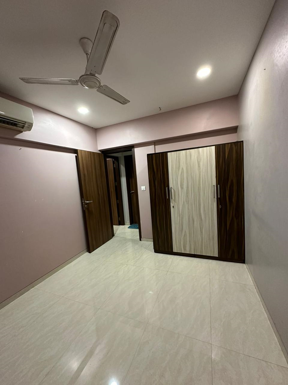 21 - Supreme 19, Andheri West