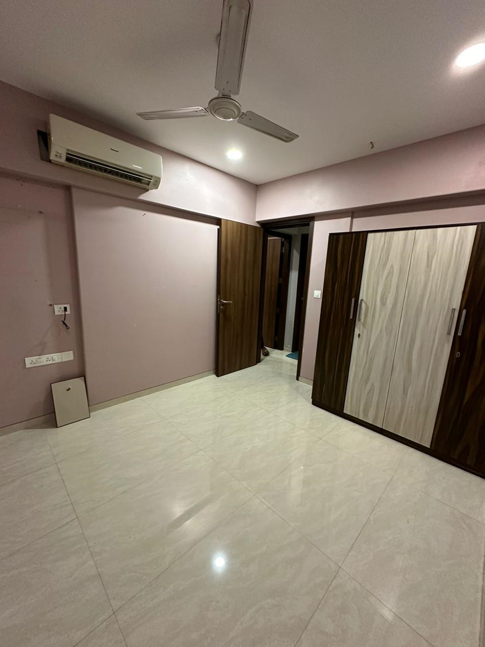 26 - Supreme 19, Andheri West