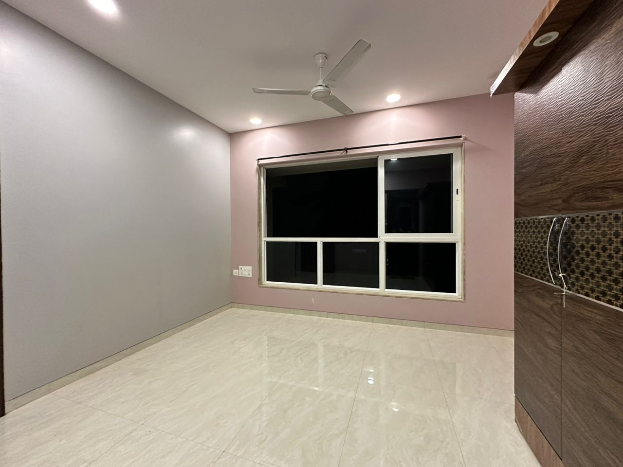 5 - Supreme 19, Andheri West