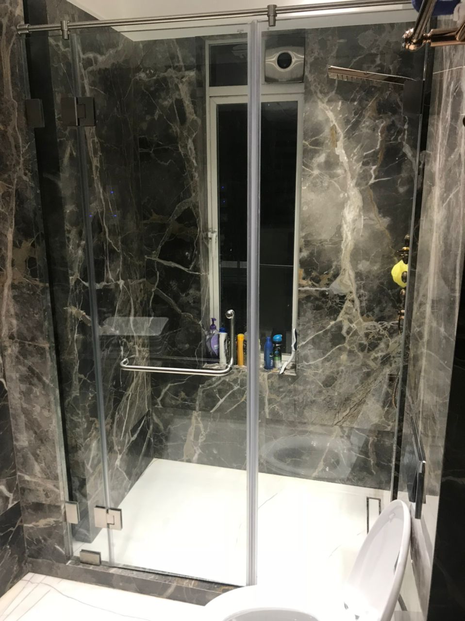 15 - Runwal Elegante, Andheri West