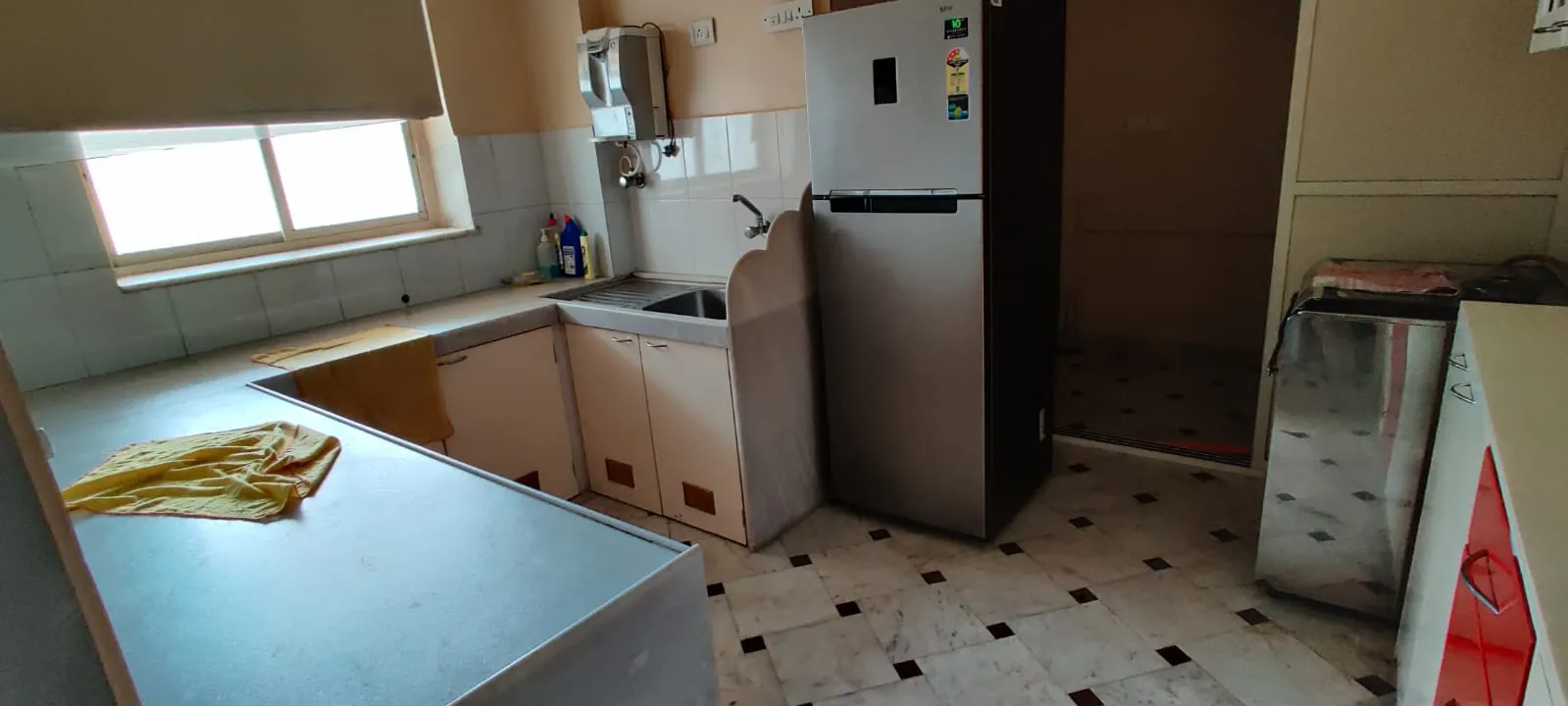 3 BHK Flats for Sale in Mona Apartment, Breach Candy