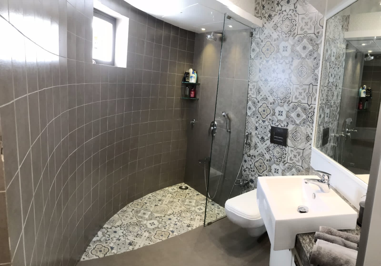 4 - Falcon Castle, Lower Parel