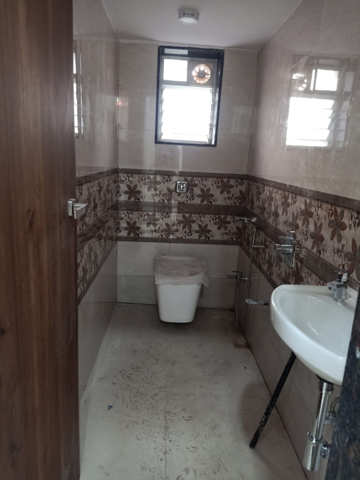 9 - Nav Sonarbala Annexe, Bandra West