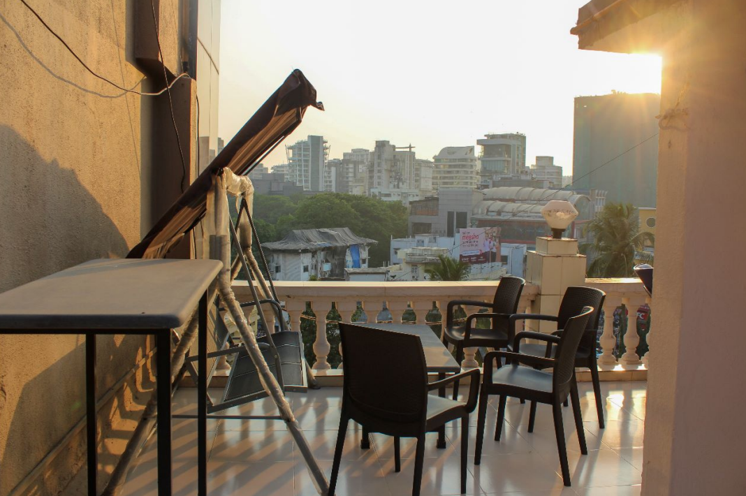 11 - Sadanand Classic, Khar West