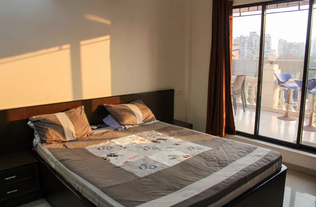 2 BHK Flats for Sale in Sadanand Classic, Khar West