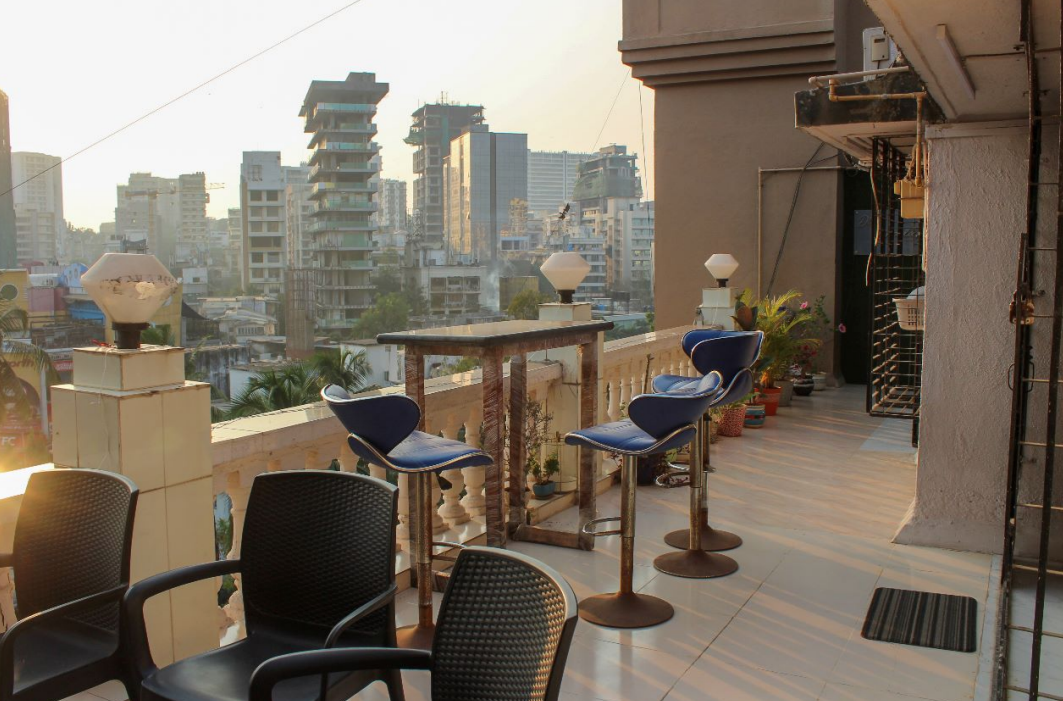 9 - Sadanand Classic, Khar West