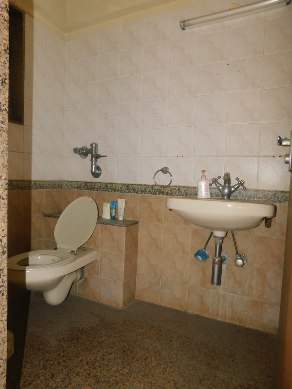 10 - Guldev Sagar, Bandra West