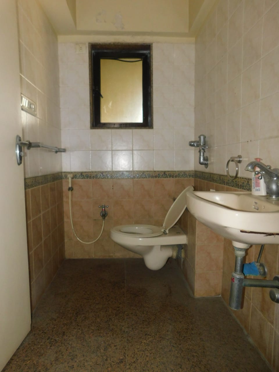 7 - Guldev Sagar, Bandra West