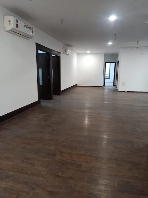 5 BHK Oberoi Springs for Rent in Andheri West