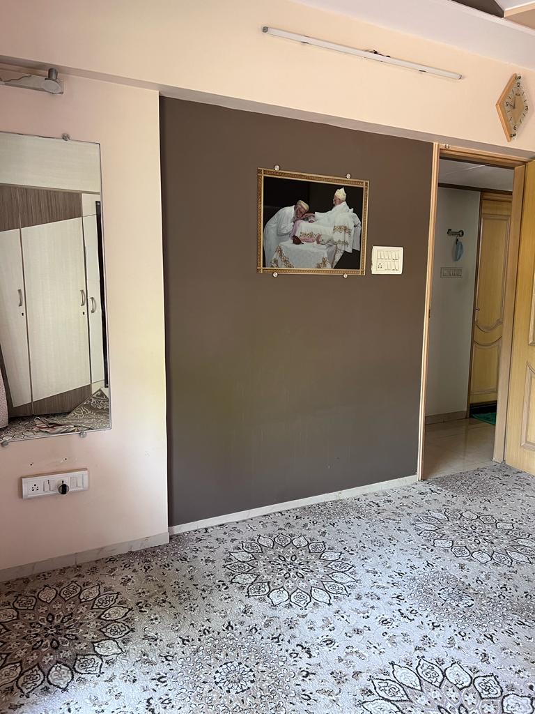 2 BHK Flats for Sale in Chrysalis, Juhu