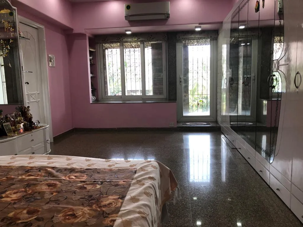 3 BHK Flats on Rent in Gagandeep Apartment , Juhu