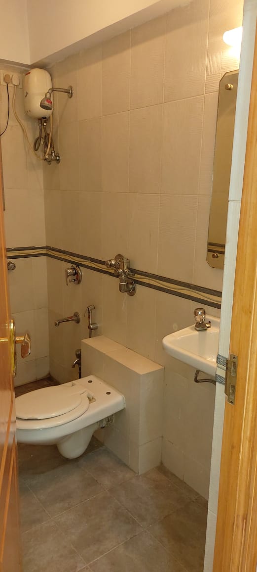 9 - Odina, Santacruz West