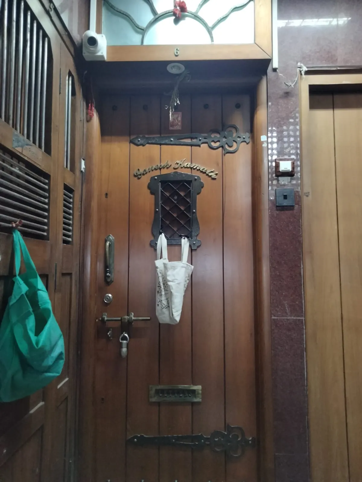 2 BHK Flats on Rent in Ajay Apartments, Peddar Road