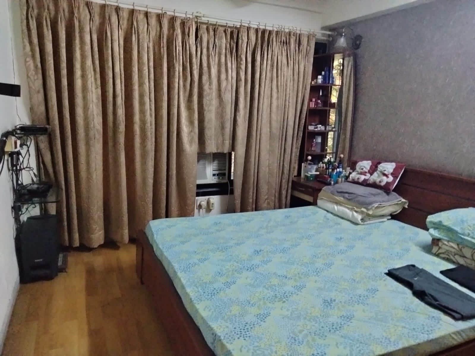 4 - Ajay Apartments, Santacruz West