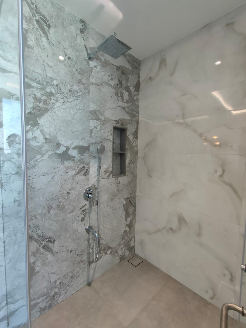 1 - Windsor Grande Residences, Andheri West