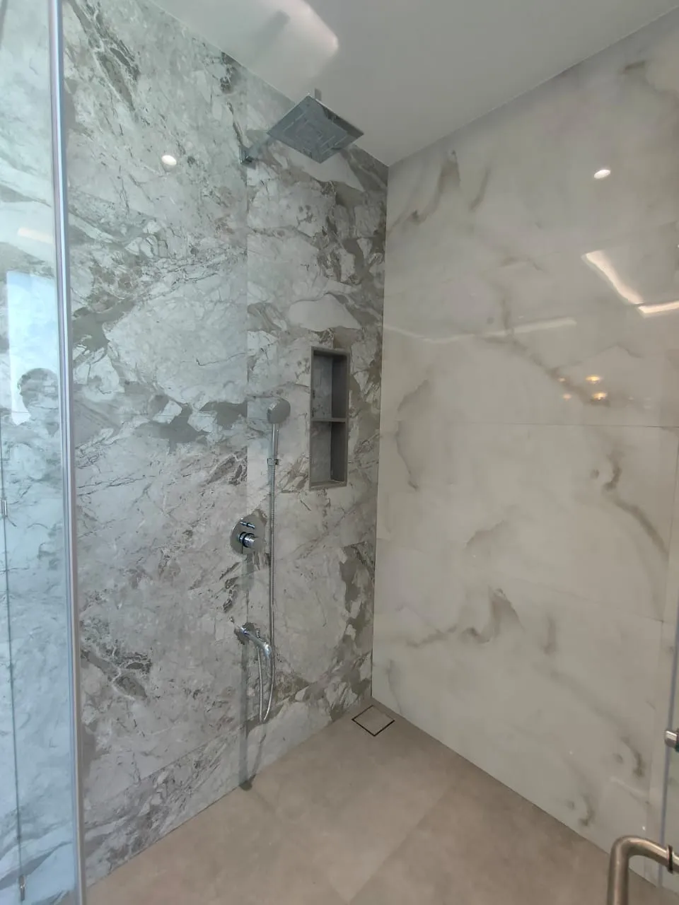 5BHK Flats for Sale in Windsor Grande Residences, Andheri West