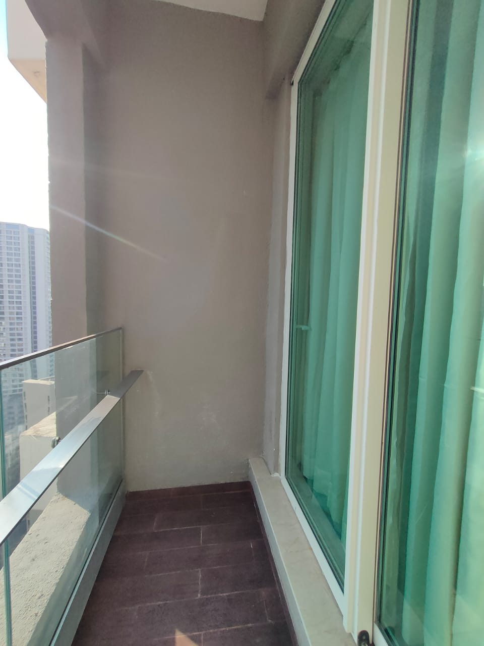 27 - Windsor Grande Residences, Andheri West