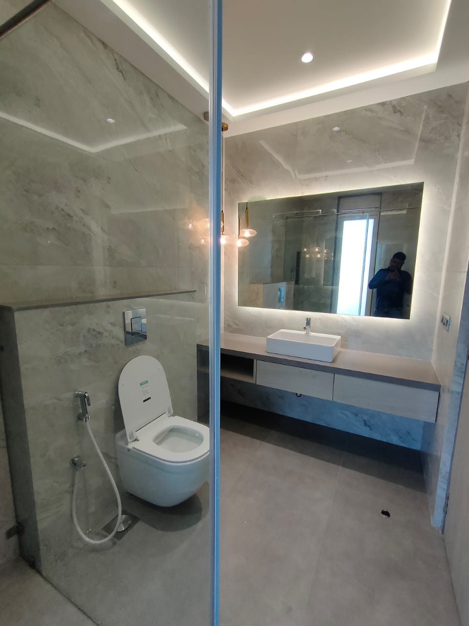 8 - Windsor Grande Residences, Andheri West