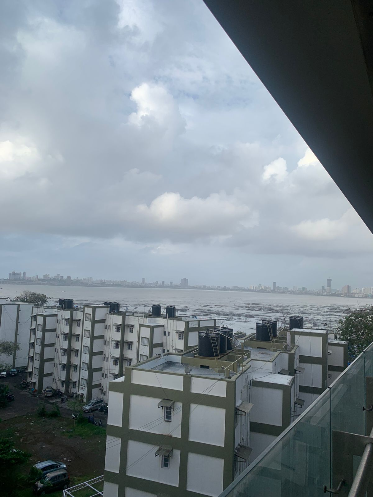 4 BHK Semi Furnished in Desai Oceanic , Worli