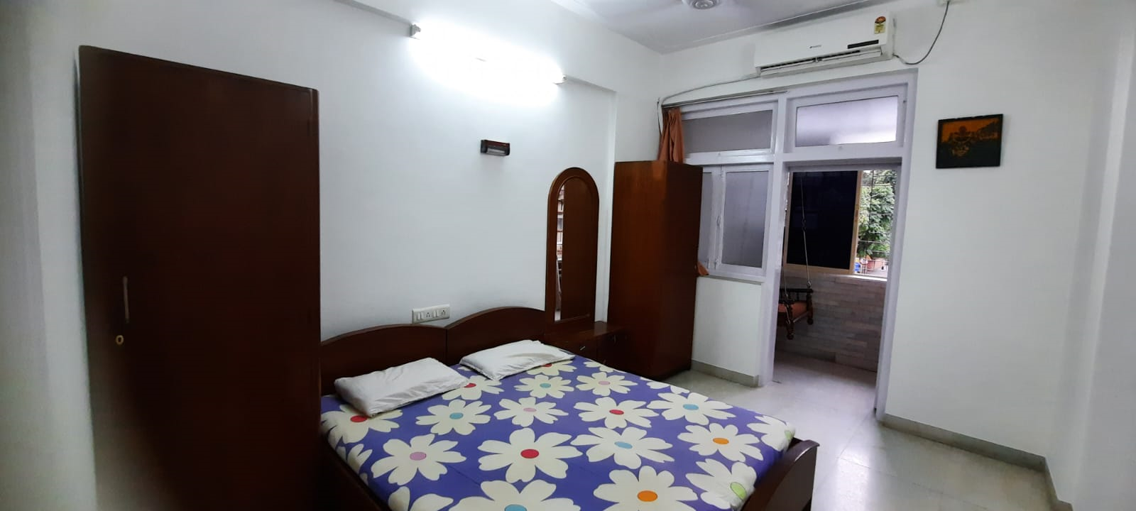 2 BHK Flats on Rent in Mahavir Apartment, Walkeshwar