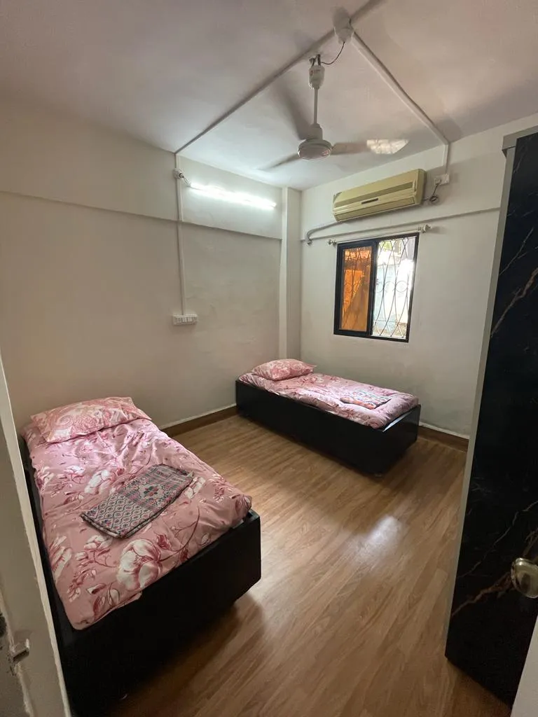 2 BHK Flats on Rent in Madhav kunj, Vile Parle West