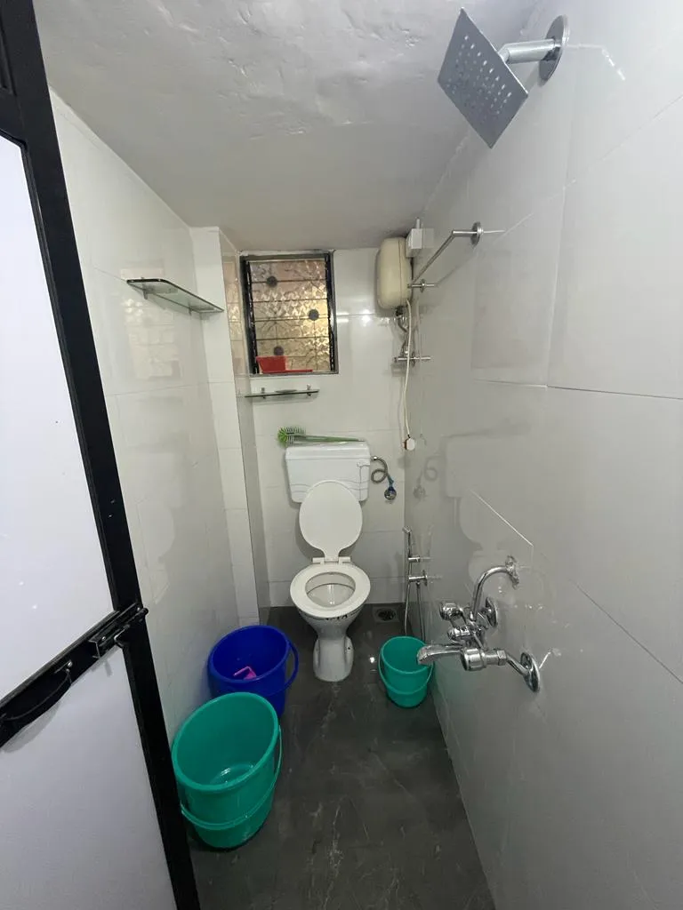 2 BHK Flats on Rent in Madhav kunj, Vile Parle West