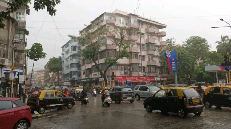 1 BHK Flats for Sale in Ruki Mahal, Colaba