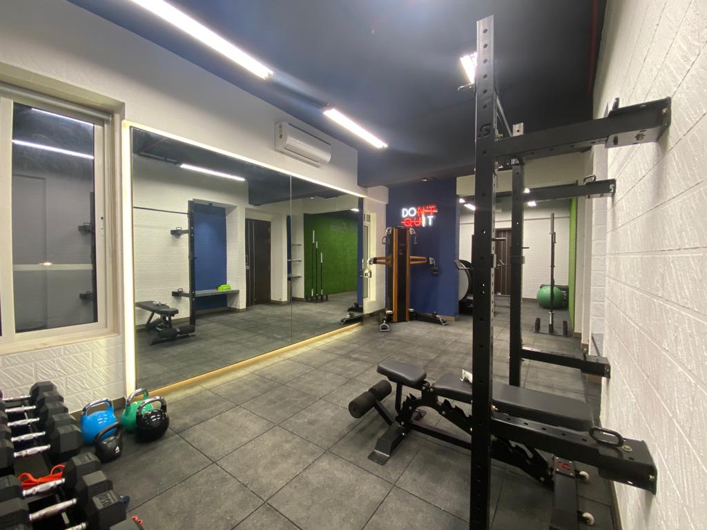 1 - Resham, Bandra West