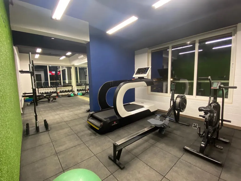 1 BHK Flats for Sale in Resham, Andheri West