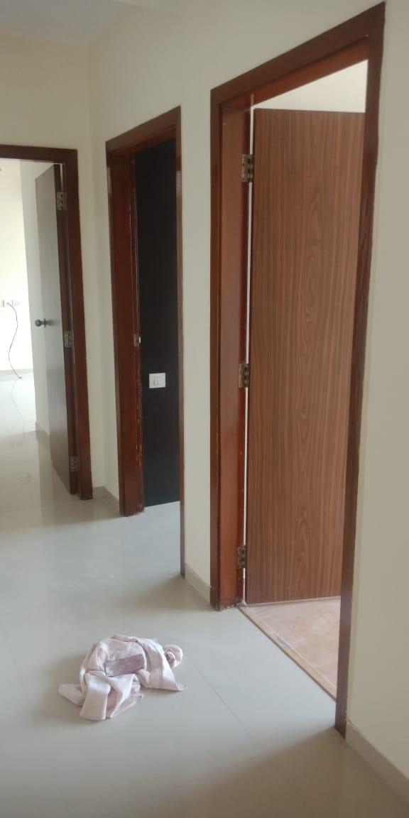 Lobby1 - Oberoi Splendor, Andheri East