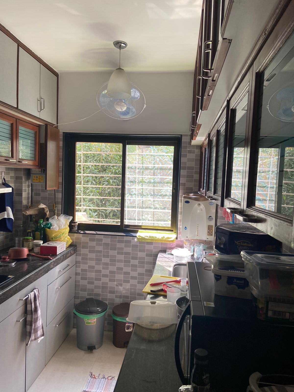 6 - Utopia, Bandra West