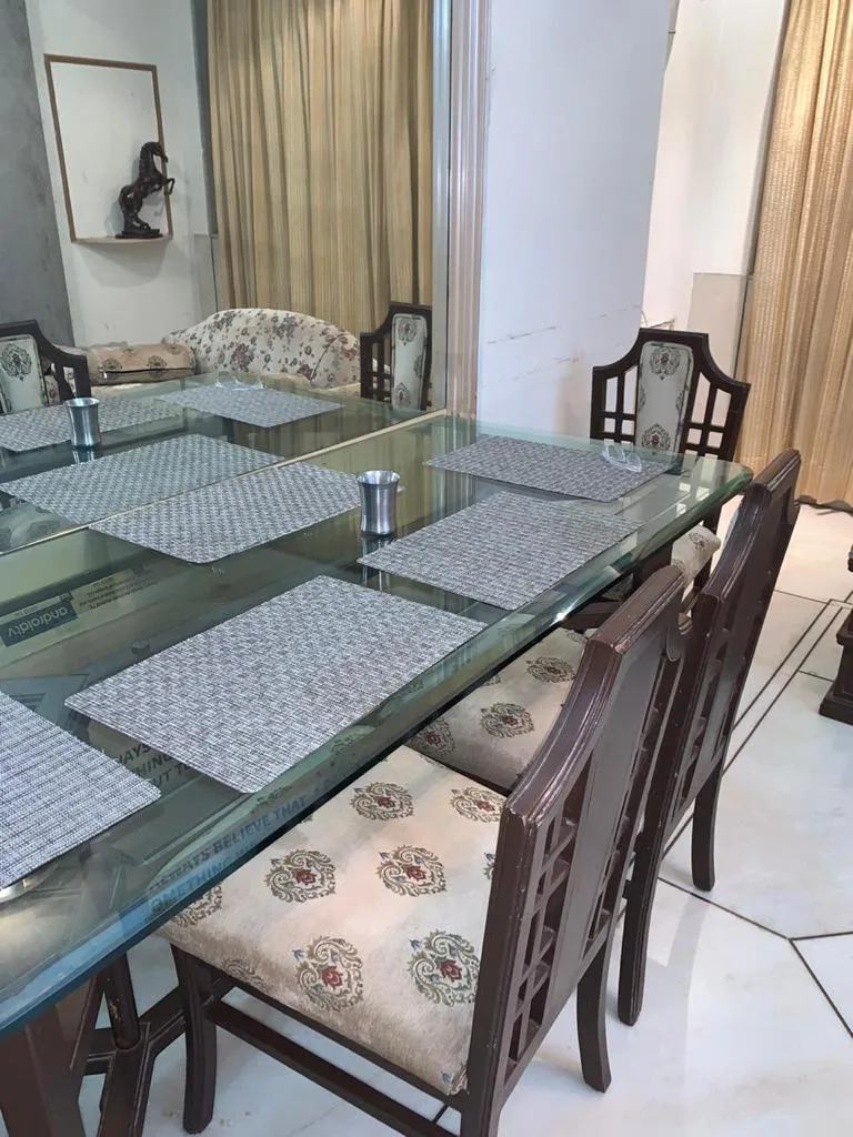 2 BHK Flats for Sale in Himalaya Building, Worli