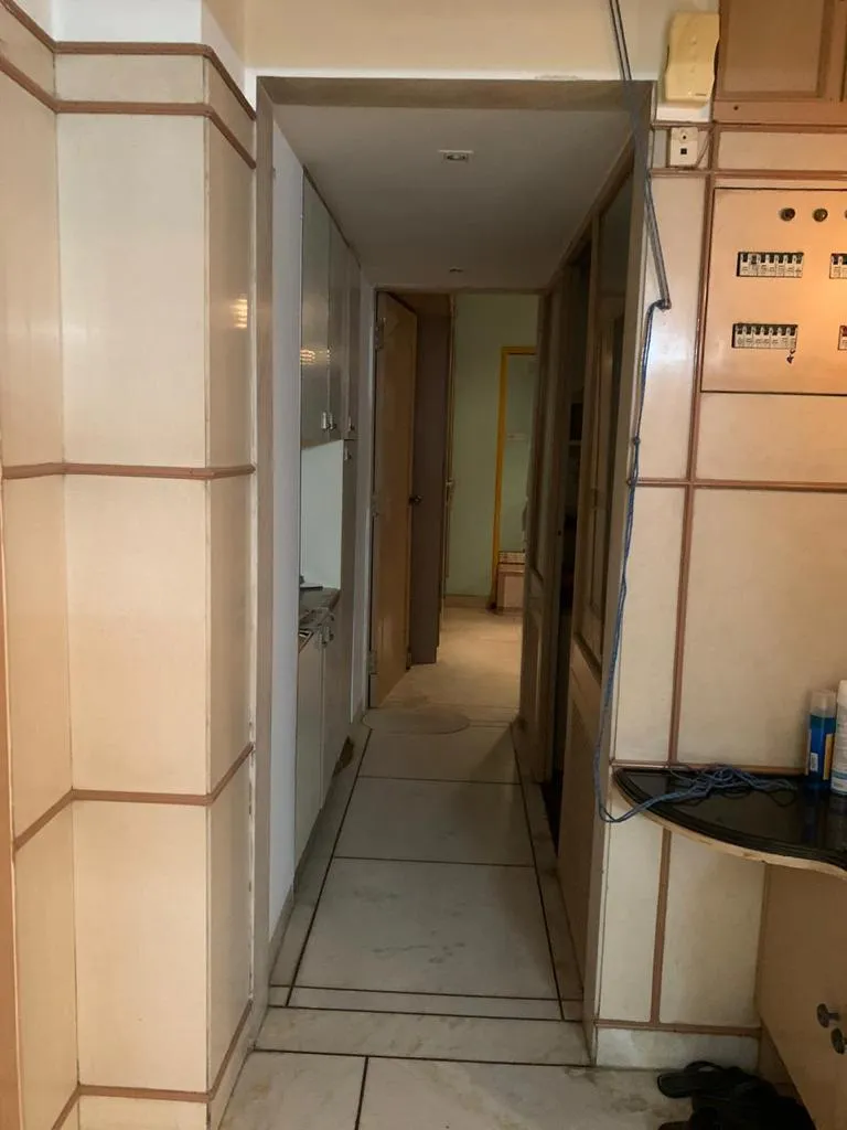 2 BHK Flats for Sale in Himalaya Building, Worli