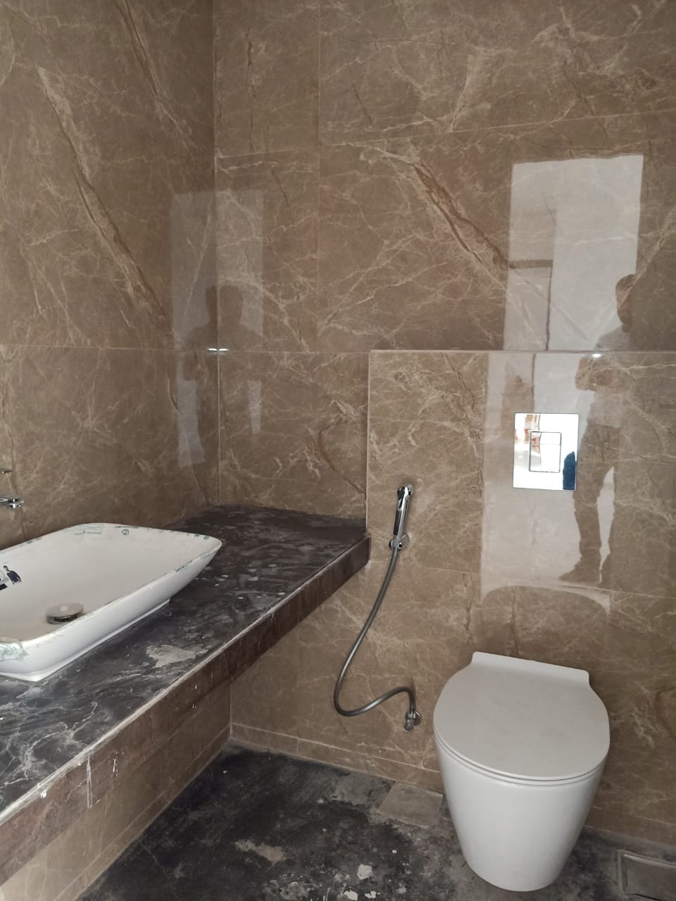 10 - Dlh The Park, Andheri West